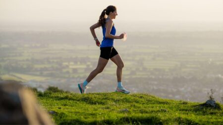 Running vs. Swimming: The Ultimate Showdown for Muscle Building and Weight Loss!