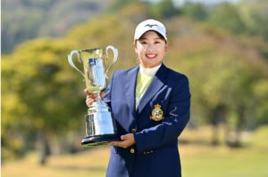 Heart-Stopping Moment: Mao Saigo’s Daring Victory Plunge at the LPGA Chevron!