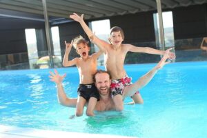 Best Ways To Introduce Children To Swimming