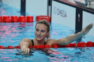 Summer McIntosh forja su leyenda al romper un récord mundial que llevaba 10 años vigente