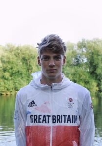 Hector Pardoe Smashes World Record by Conquering Britain’s Three Largest Lakes