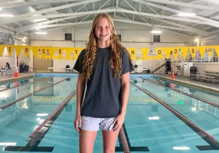 Audrey Derivaux Shines with Stunning Victory in 200 IM, Securing Third World Junior Championship Title