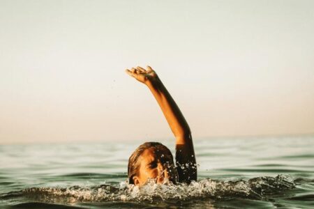 Heartbreaking Loss: Teenager Drowns During Family Outing at Hampton Beach