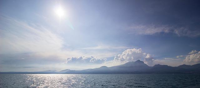 Torri Huske and Caroline Bricker Propel Stanford to a Stunning Win Over USC