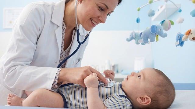 Pediatricians Urge Parents to Prioritize Water Safety as Summer Swimming Season Begins Pediatricians Urge Parents to Prioritize Water Safety as Summer Swimming Season Begins