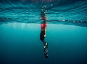 Unlock the Secrets to Perfect Freestyle Body Position for Maximum Speed and Efficiency